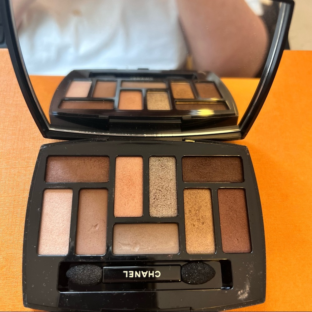Chanel Les Beiges eyeshadow pallet collection